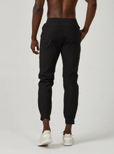 Load image into Gallery viewer, 7DIAMONDS The Infinity Jogger - Black
