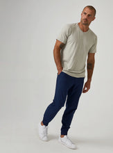 Load image into Gallery viewer, 7DIAMONDS The Infinity Jogger - Navy
